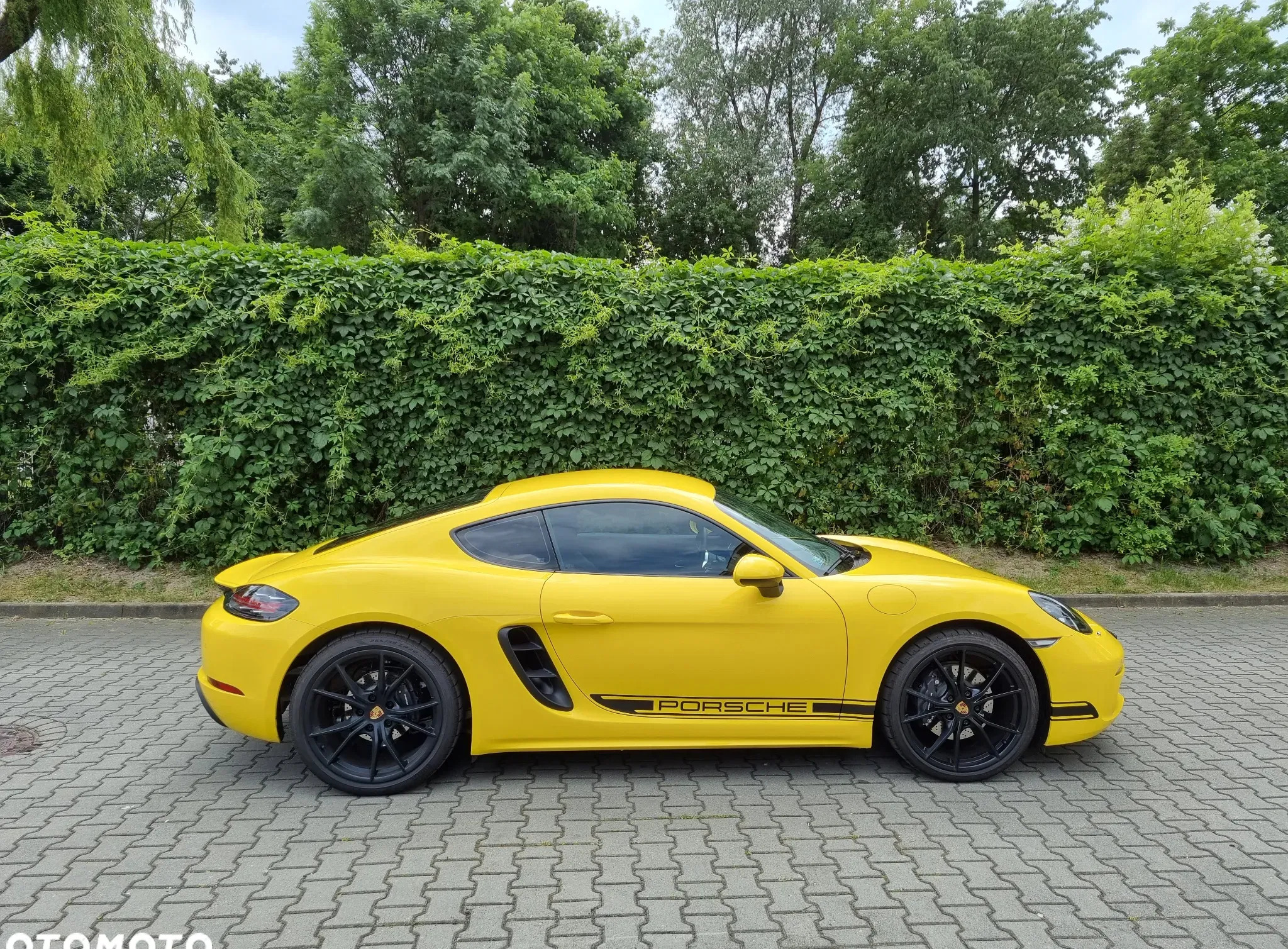 świętokrzyskie Porsche 718 Cayman cena 357500 przebieg: 2306, rok produkcji 2022 z Dukla